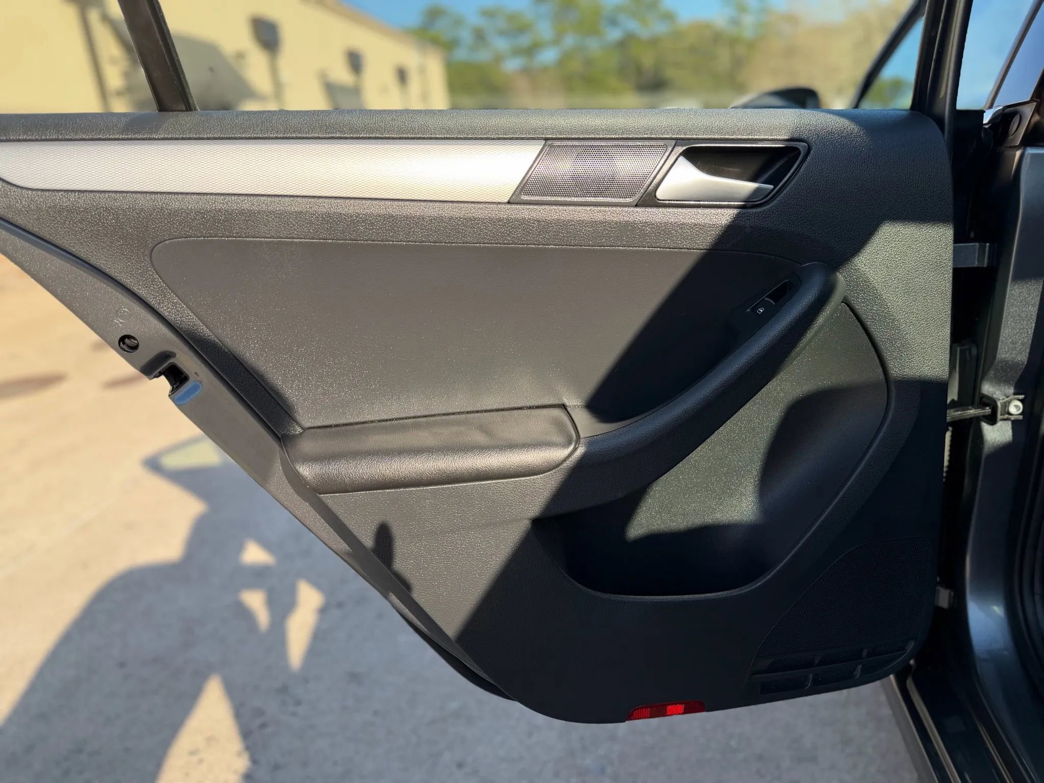 Used 2016 Volkswagen Jetta SE image 30