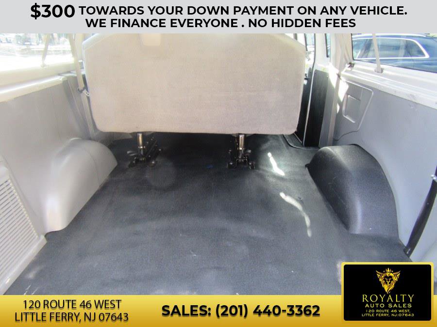 Used 2011 Ford E-150 and Econoline 150 E-150 XLT image 20