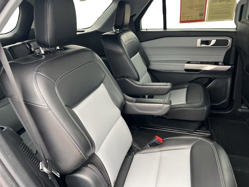 Used 2023 Ford Explorer XLT w/ Equipment Group 202A image 23