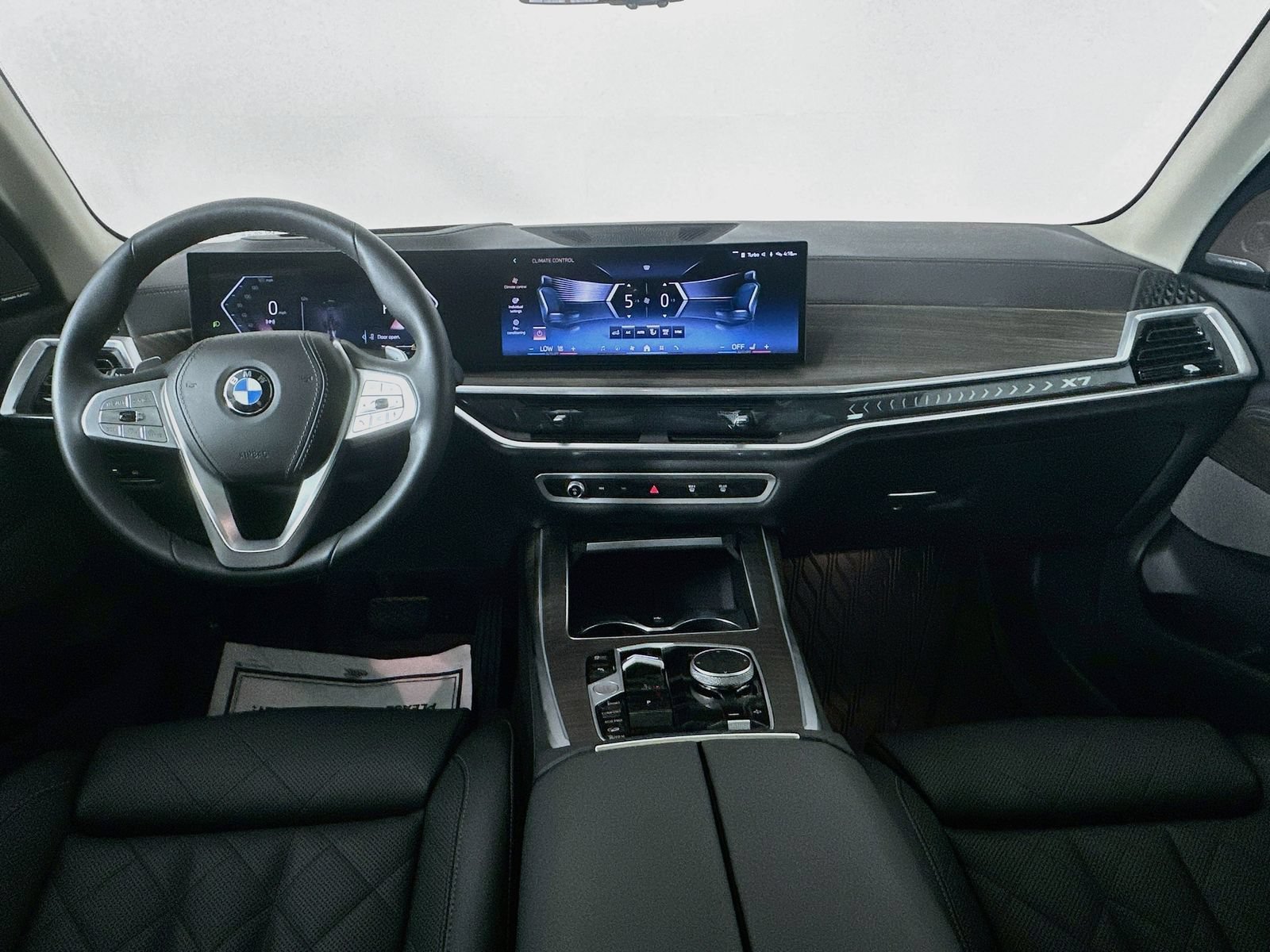 Used 2026 BMW X7 xDrive40i w/ Premium Package AWD/4WD image 14