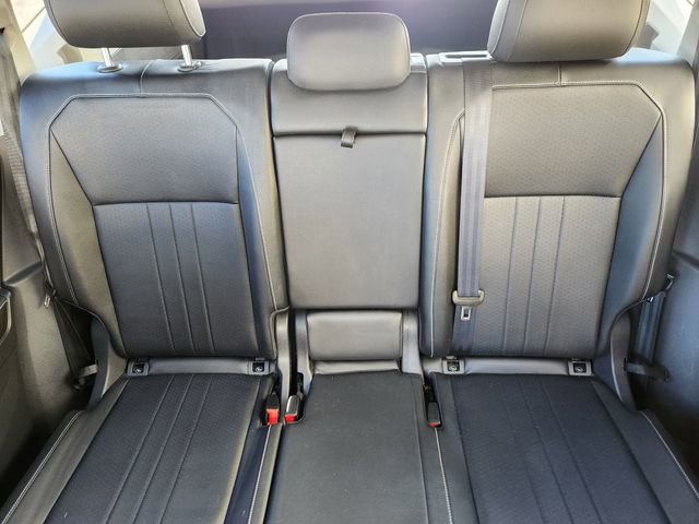 Used 2022 Volkswagen Tiguan SE image 16