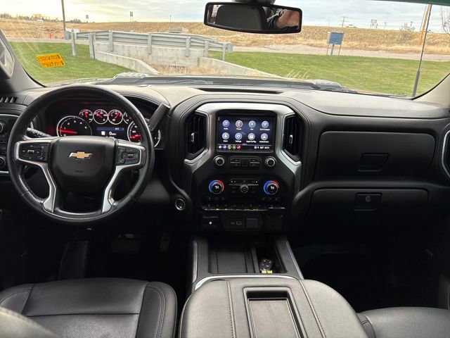 Certified 2022 Chevrolet Silverado 3500 LTZ w/ LTZ Plus Package image 12