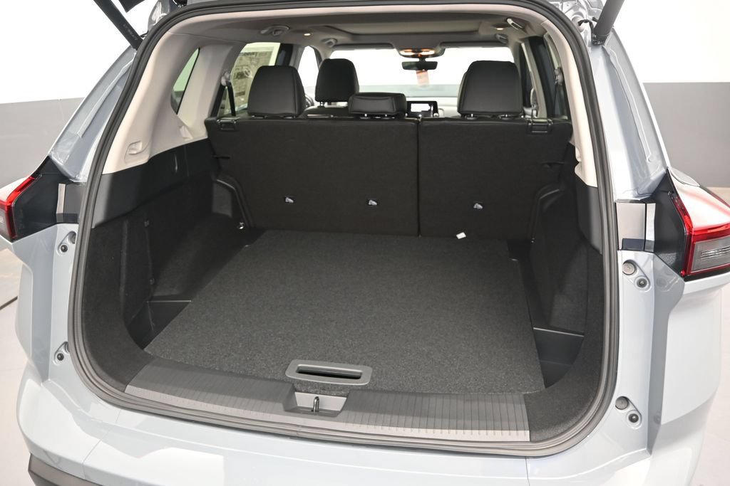 New 2026 Nissan Rogue Dark Armor AWD/4WD image 13