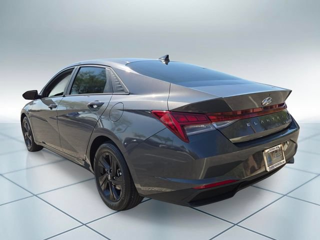Used 2023 Hyundai Elantra Blue FWD image 7
