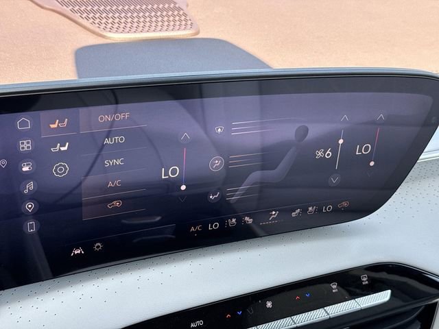 New 2026 Buick Enclave Avenir w/ Super Cruise Package AWD/4WD image 12