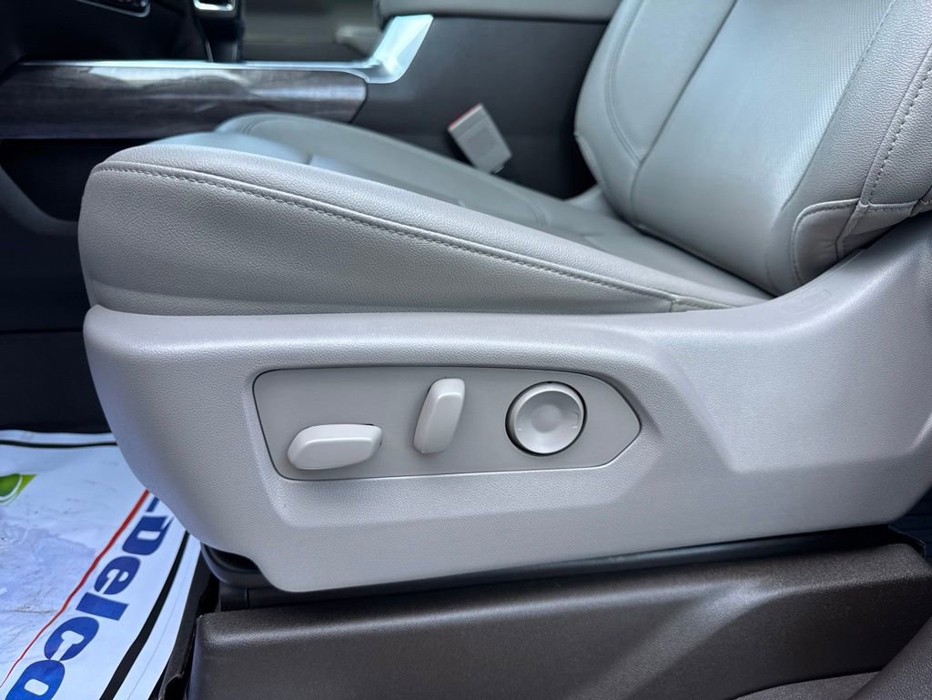 Used 2023 Chevrolet Silverado 1500 LTZ AWD/4WD image 20