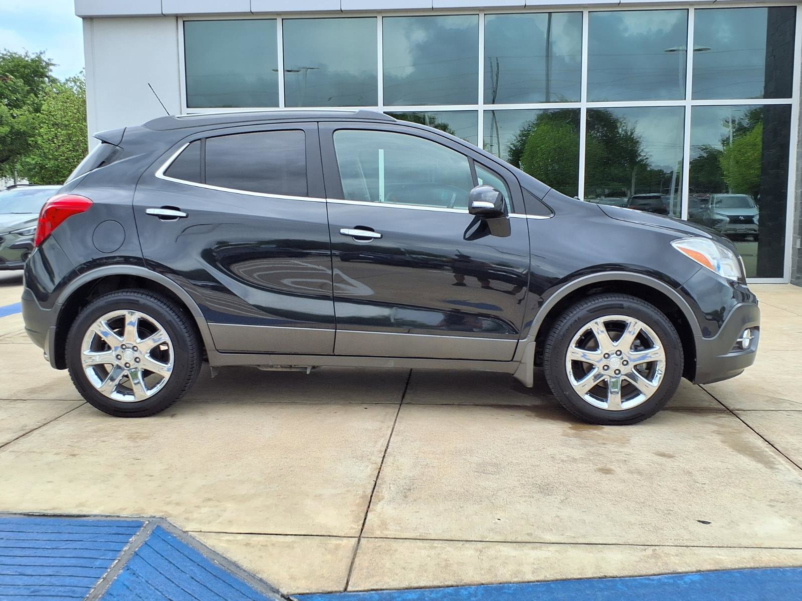 Used 2016 Buick Encore Premium w/ Experience Buick Package image 27