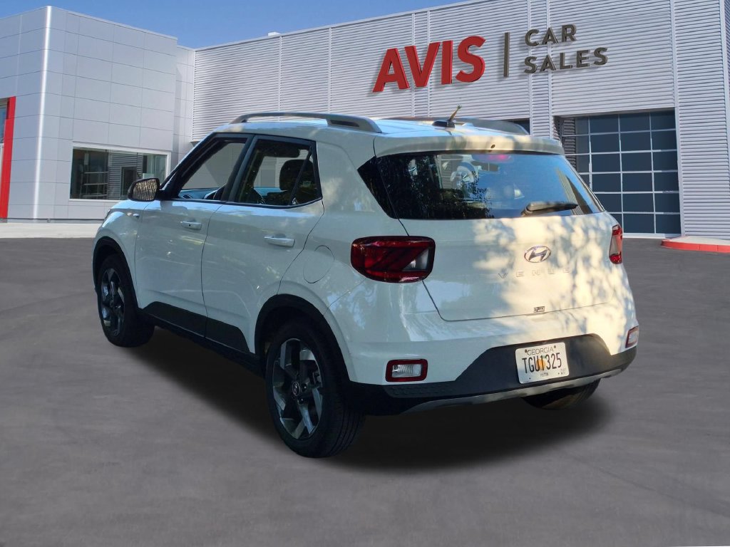 Used 2026 Hyundai Venue SEL FWD image 9