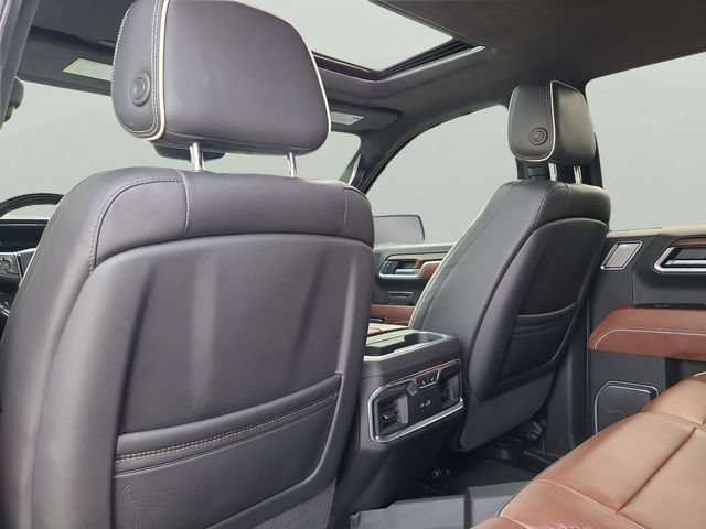 Used 2025 GMC Sierra 1500 Denali Ultimate AWD/4WD image 7