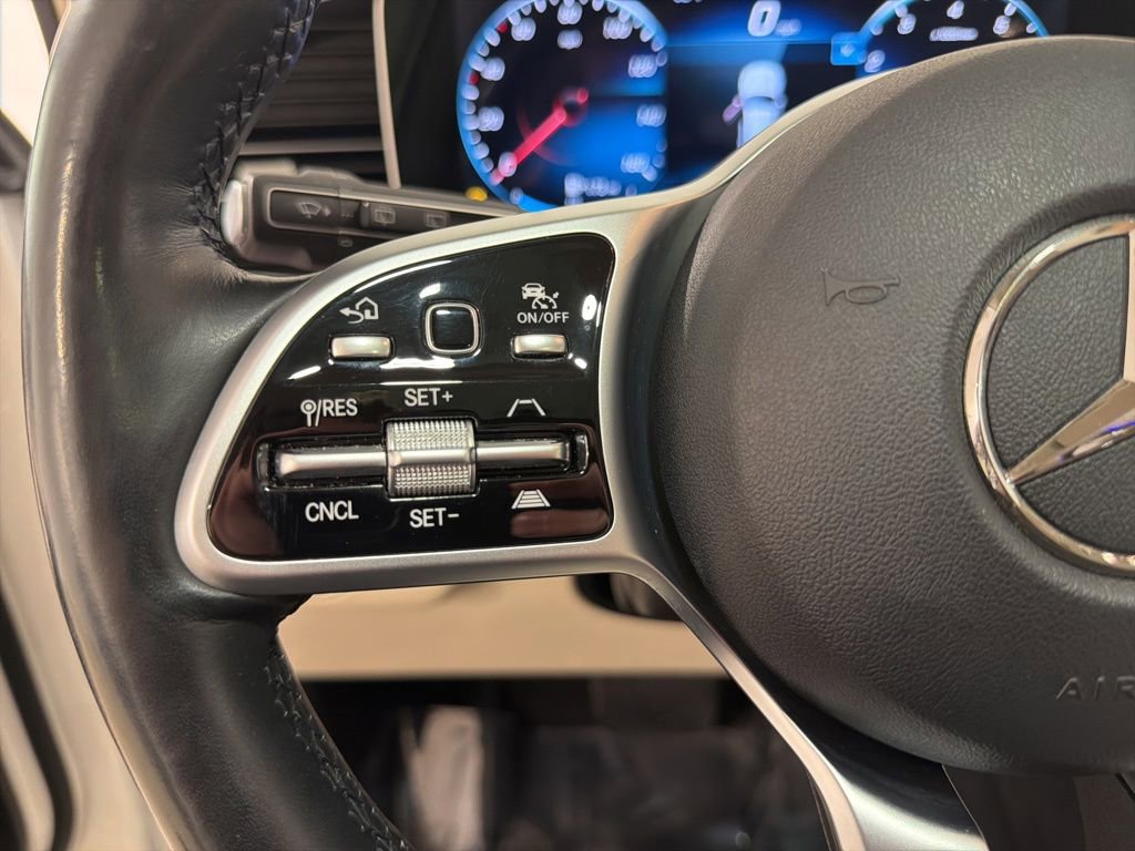Used 2021 Mercedes-Benz GLS 450 4MATIC image 12