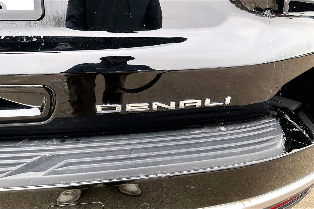 Used 2023 GMC Yukon Denali image 23