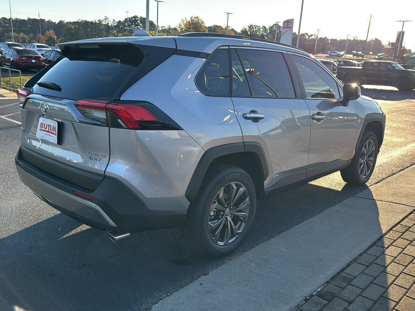 New 2025 Toyota RAV4 Limited image 6