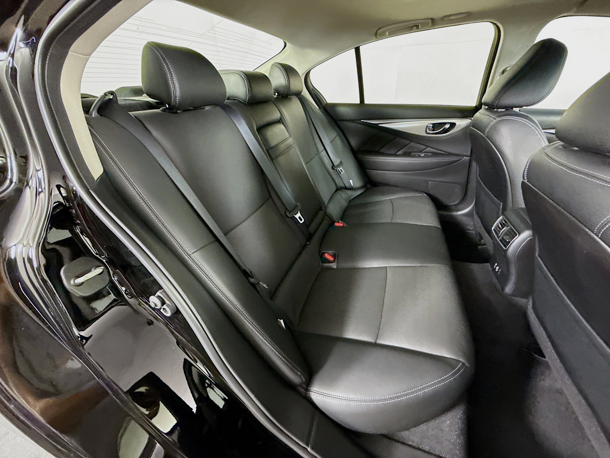 Used 2023 INFINITI Q50 Luxe w/ Cargo Package AWD/4WD image 34