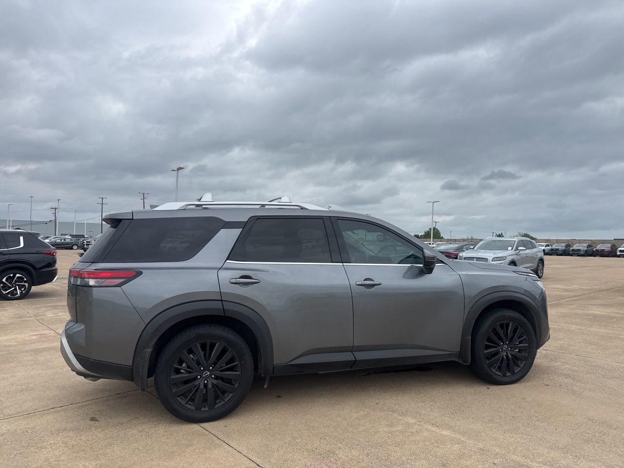 Certified 2022 Nissan Pathfinder SL w/ SL Premium Package image 24