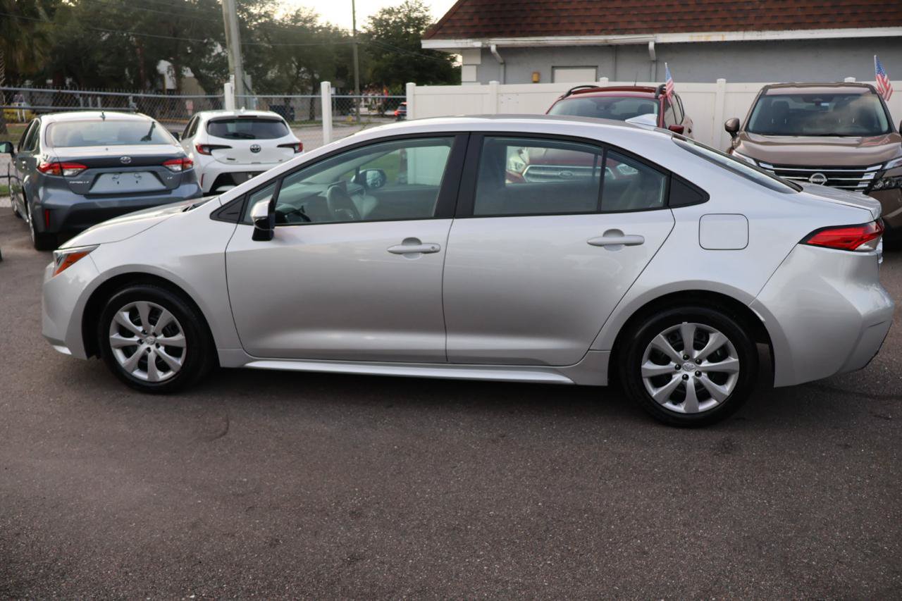 Used 2026 Toyota Corolla LE FWD image 8