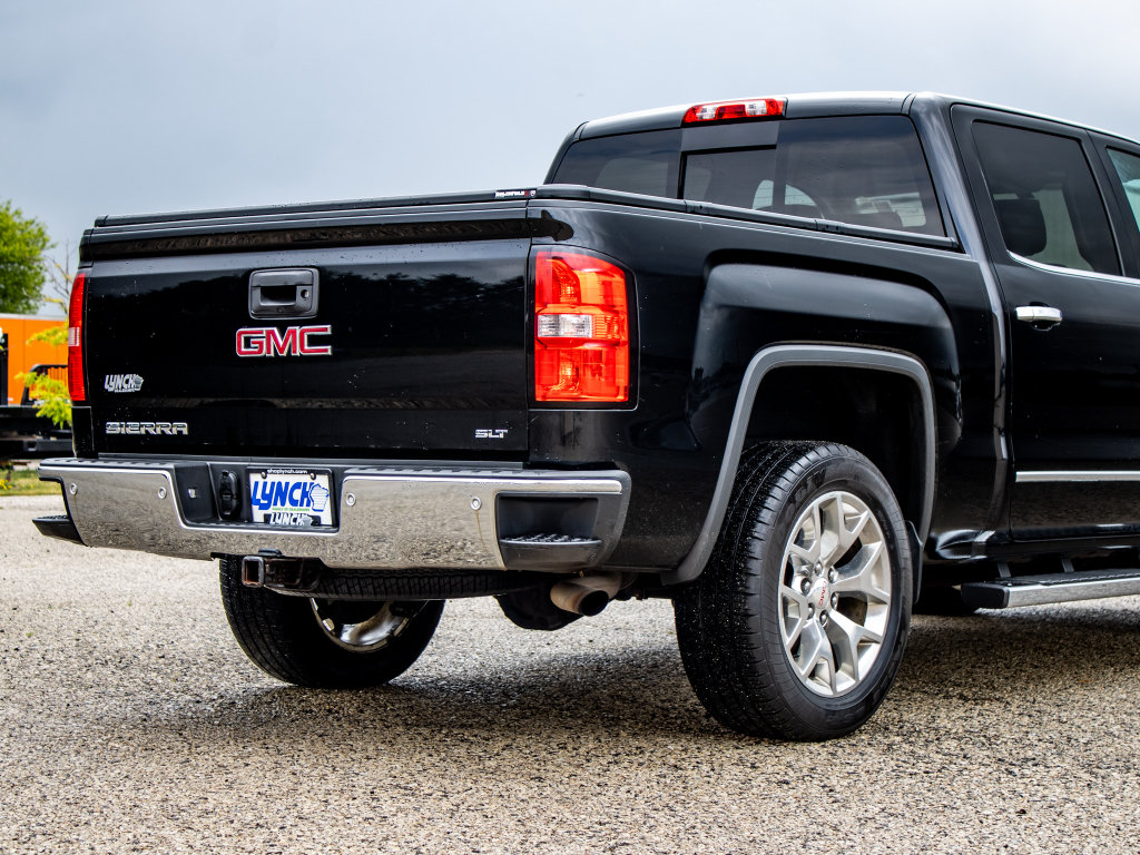 Used 2015 GMC Sierra 1500 SLT w/ SLT Crew Cab Value Package AWD/4WD image 18