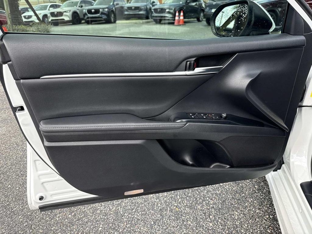 Used 2020 Toyota Camry XSE w/ Navigation Package FWD image 21