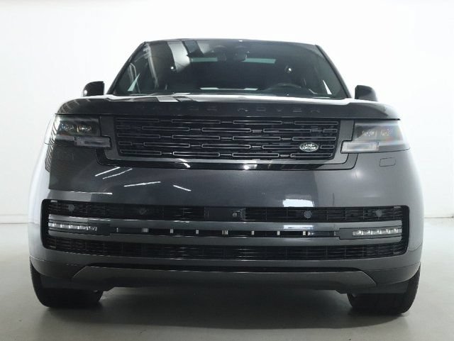 Used 2025 Land Rover Range Rover SE AWD/4WD image 13