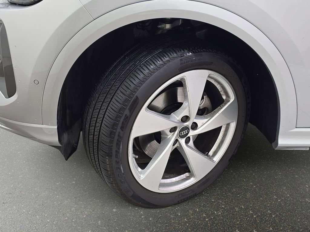 Used 2025 Audi Q5 Premium Plus w/ Premium Plus image 31