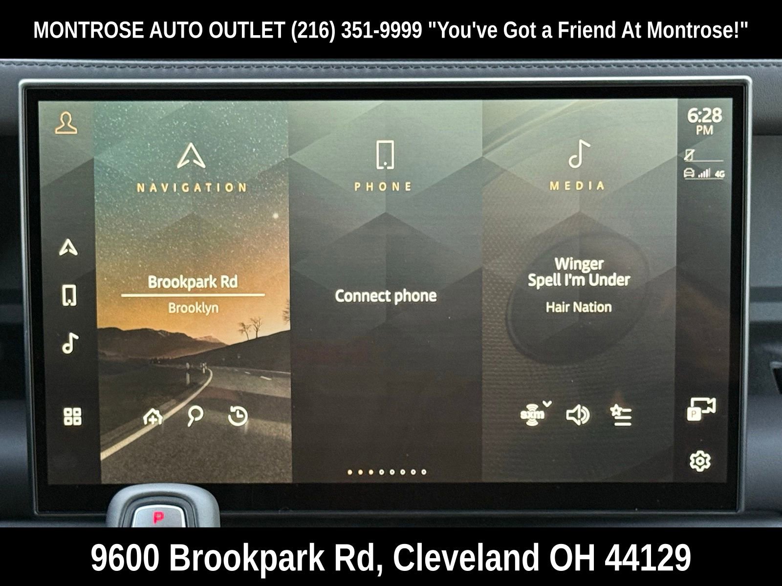 New 2026 Land Rover Defender 110 S image 21