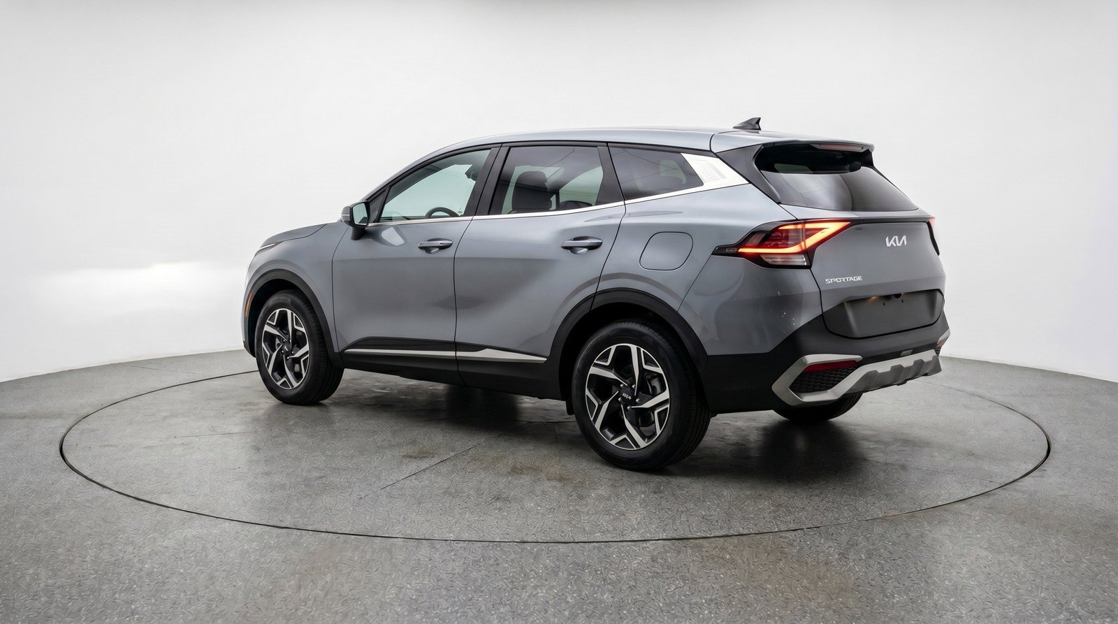 Used 2025 Kia Sportage LX FWD image 6