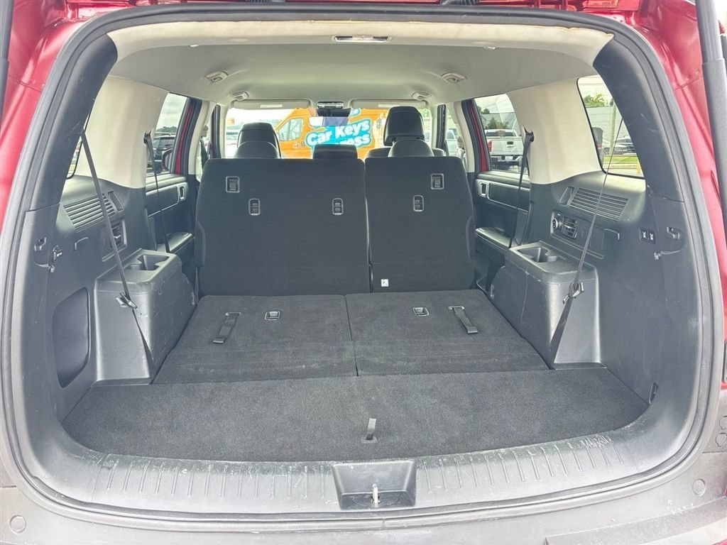 Used 2025 Hyundai Santa Fe SEL FWD image 18