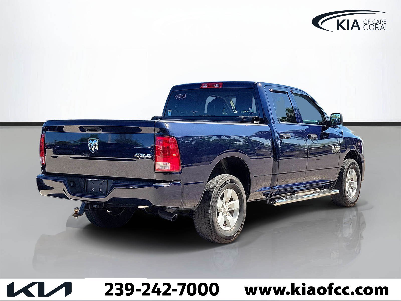 Used 2019 RAM 1500 Express AWD/4WD image 3