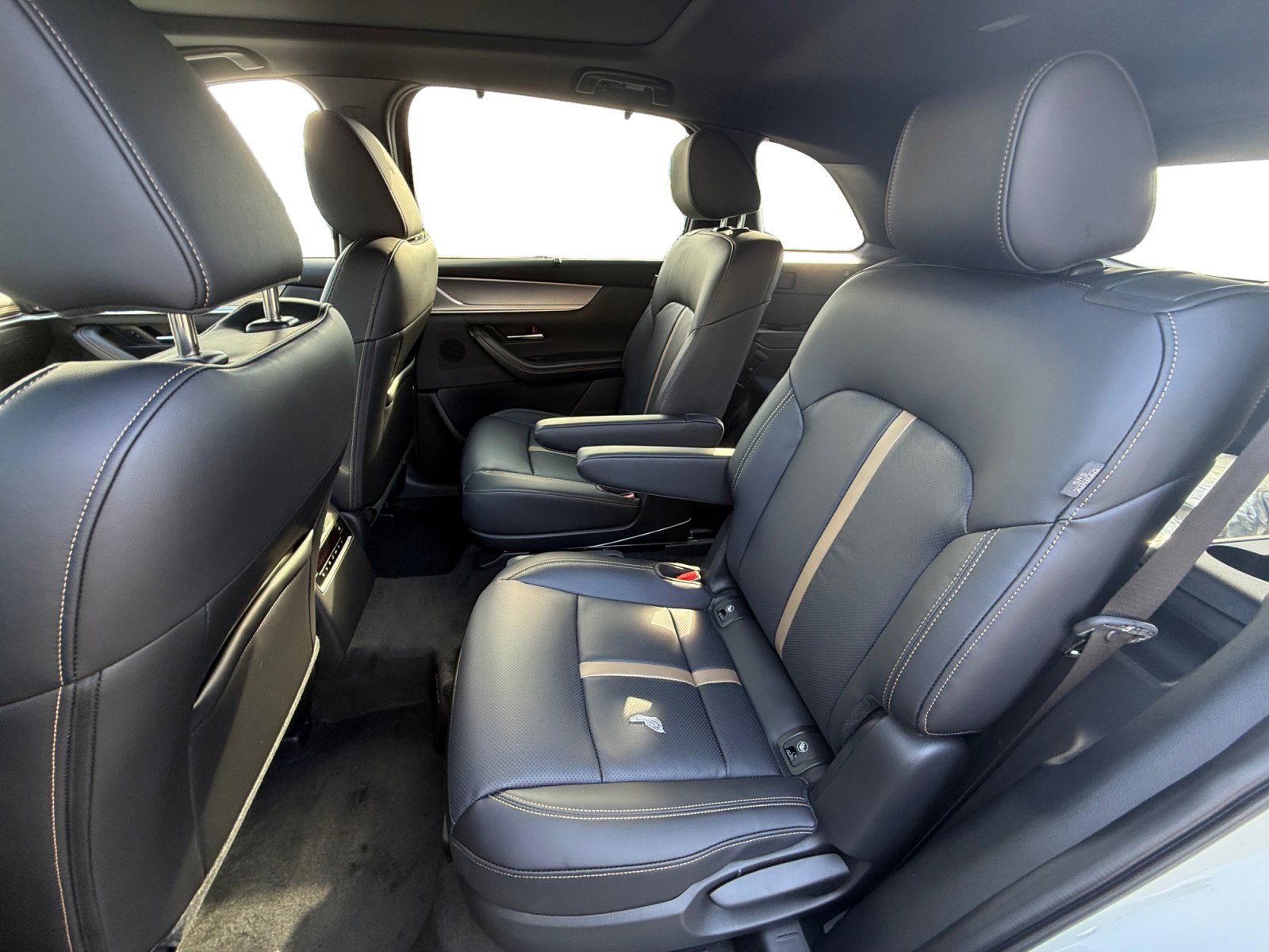 New 2026 MAZDA CX-90 Plug-In Hybrid w/ Premium Plus image 16