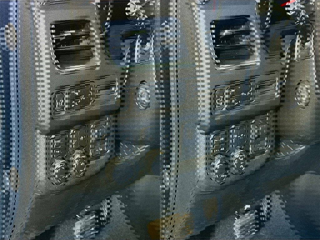 Certified 2021 Chevrolet Tahoe Z71 w/ Z71 Signature Package image 5