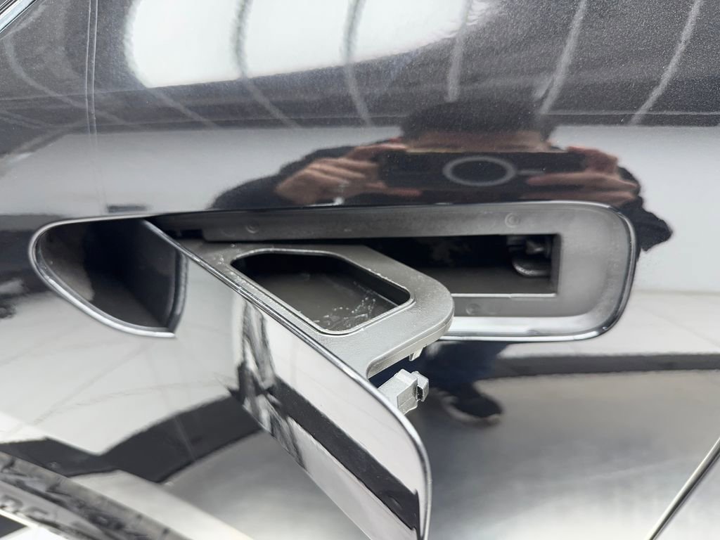 Used 2023 Mercedes-Benz EQE 500 4MATIC Sedan image 52