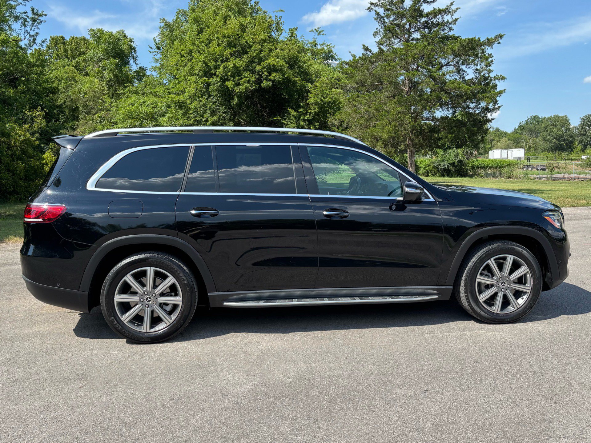 Used 2020 Mercedes-Benz GLS 450 4MATIC image 8