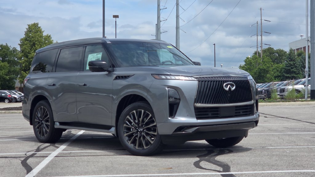 New 2026 INFINITI QX80 Autograph w/ Premium Cargo Package AWD/4WD image 2