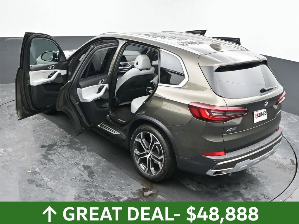 Used 2023 BMW X5 xDrive40i w/ Premium Package image 63