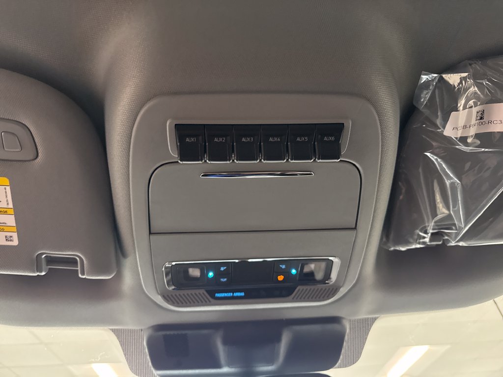 New 2027 Ford F250 Lariat w/ Black Appearance Package AWD/4WD image 16