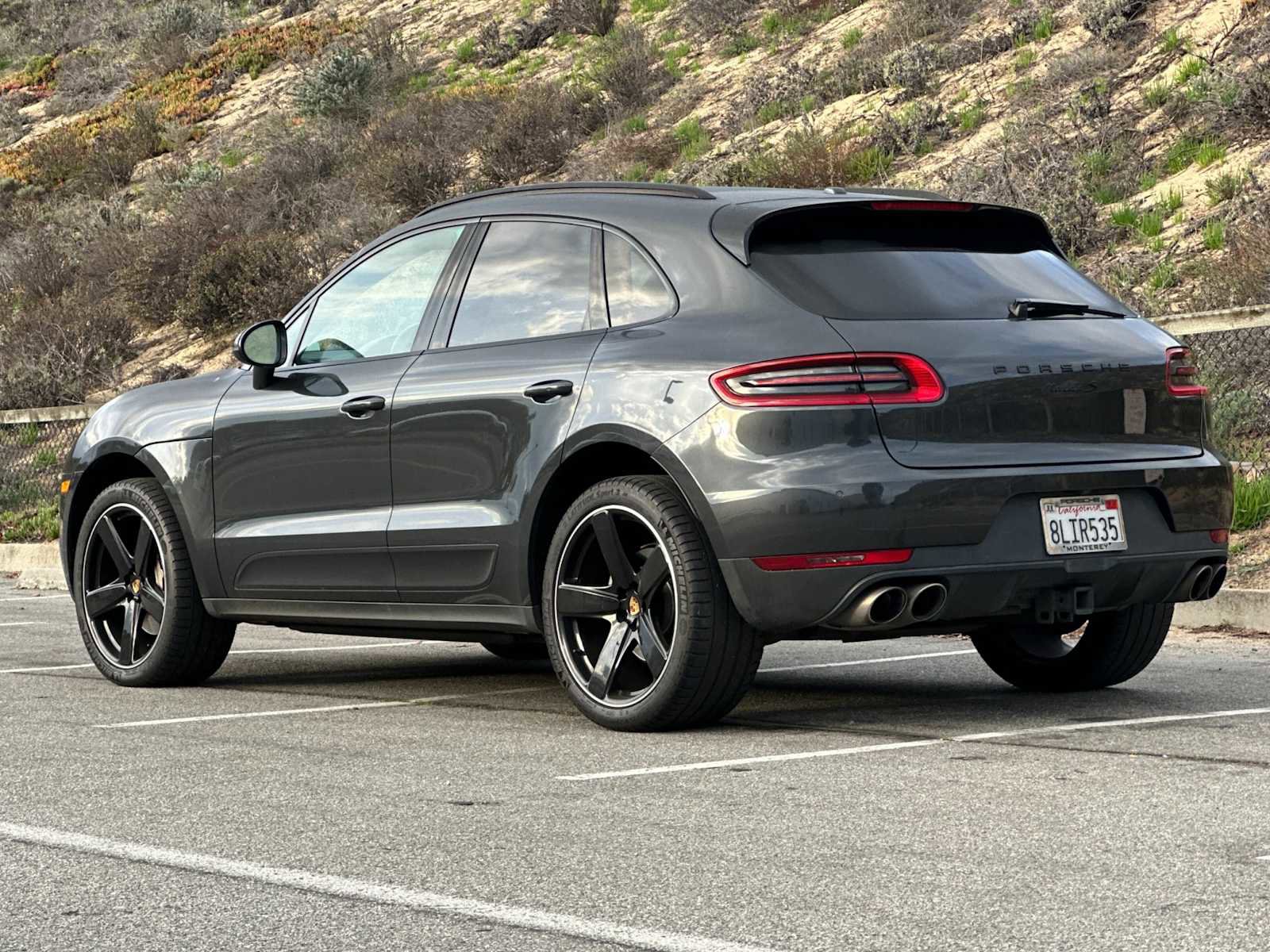 Used 2018 Porsche Macan S image 3