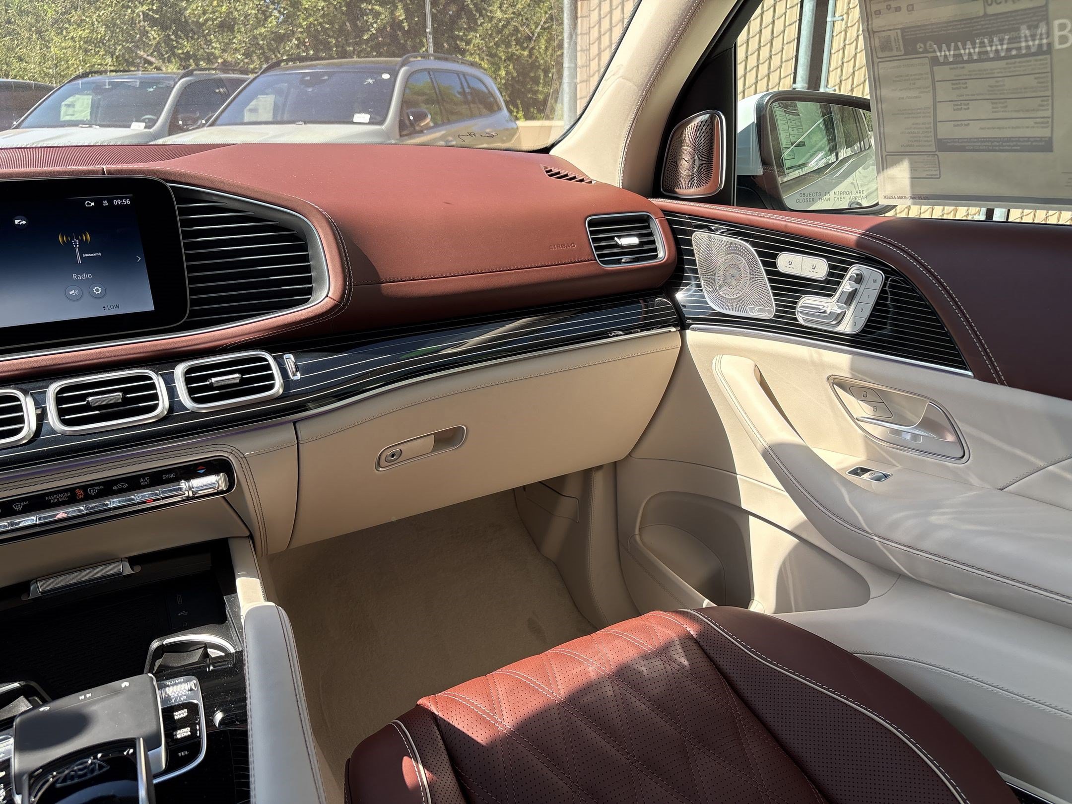New 2026 Mercedes-Benz Maybach GLS 600 4MATIC image 29