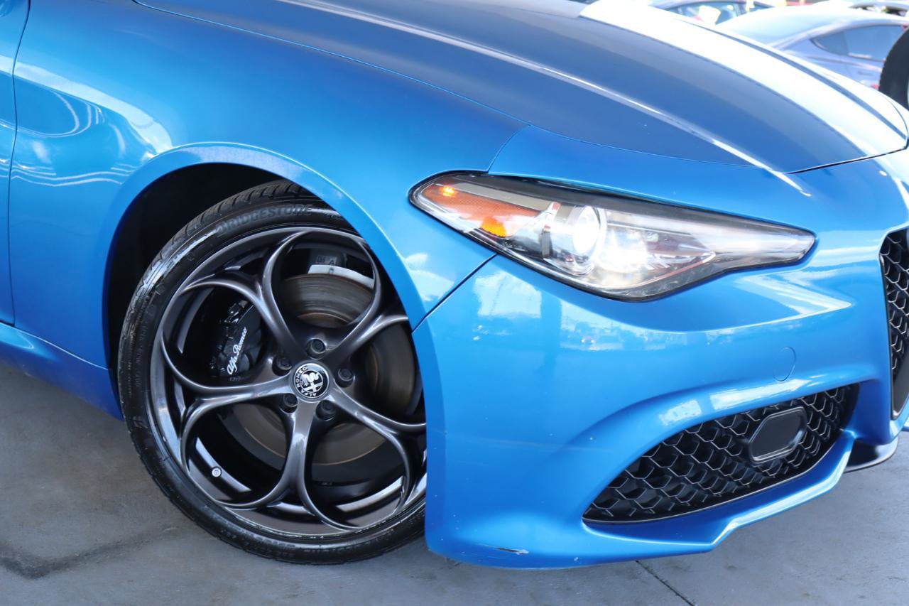 Used 2018 Alfa Romeo Giulia RWD image 4