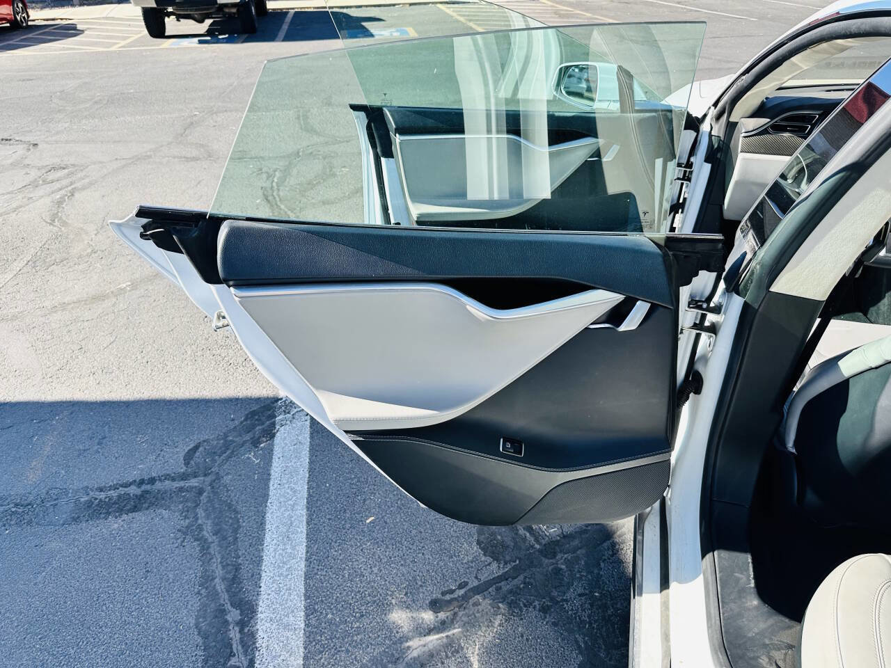Used 2015 Tesla Model S P85D AWD/4WD image 17