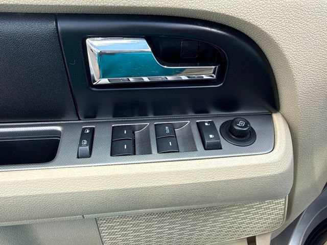 Used 2015 Ford Expedition EL XL w/ Equipment Group 101B AWD/4WD image 19