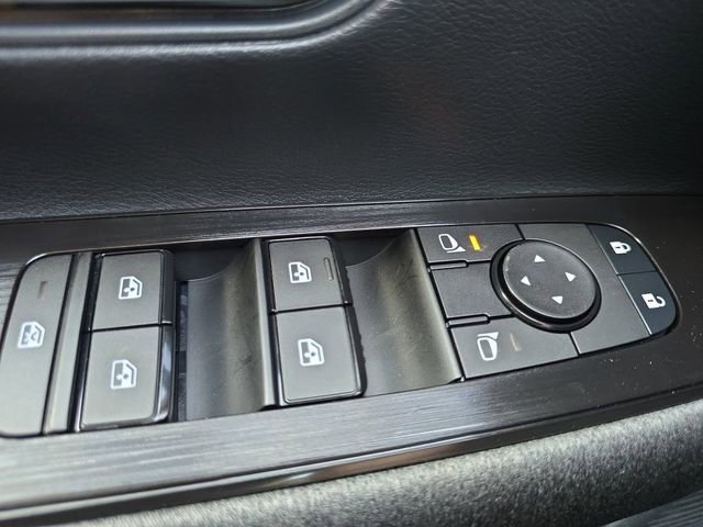 New 2026 Nissan Kicks SV image 29