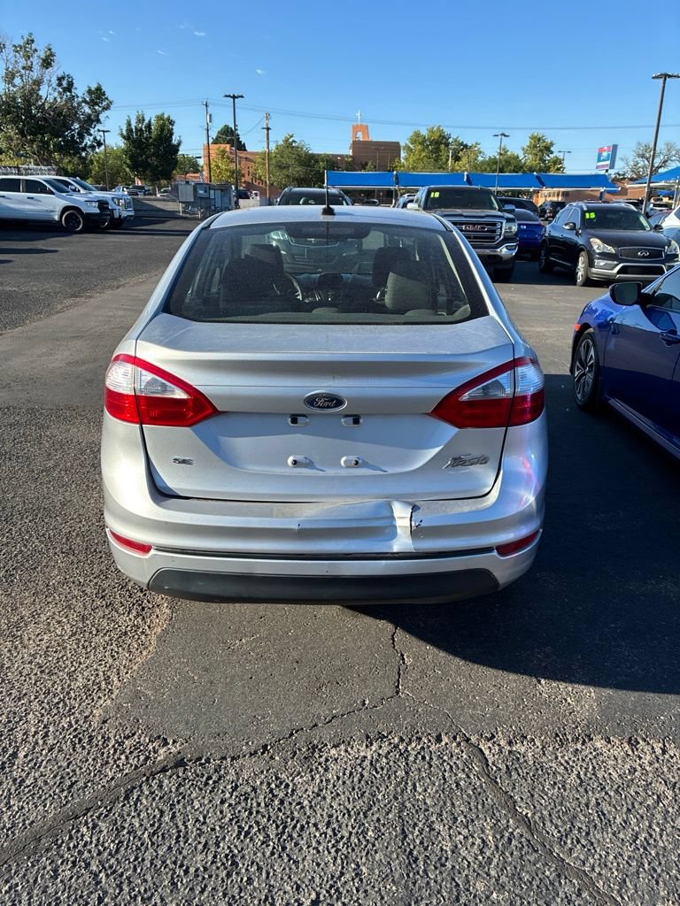 Used 2017 Ford Fiesta SE w/ Cold Weather Package FWD image 5
