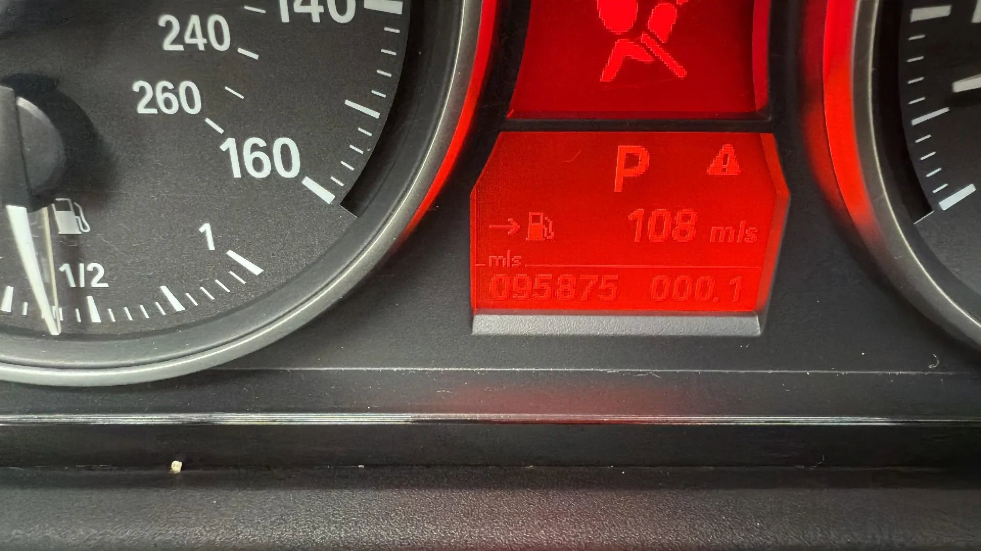 Used 2013 BMW 328i Convertible image 17