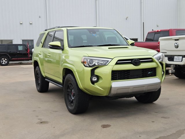 Used 2023 Toyota 4Runner TRD Off-Road Premium w/ Moonroof Package AWD/4WD video 3