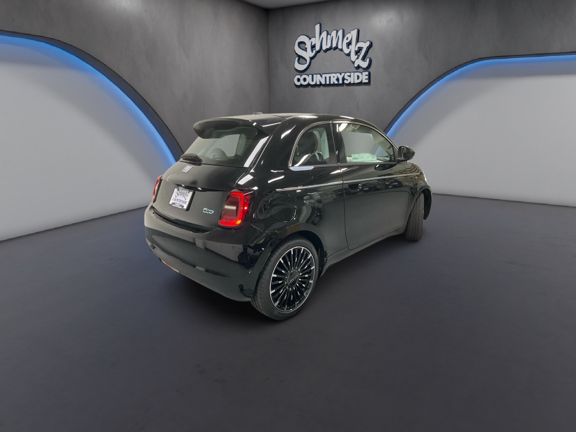 New 2026 FIAT 500 e Icona w/ Quick Order Package 21R FWD image 7