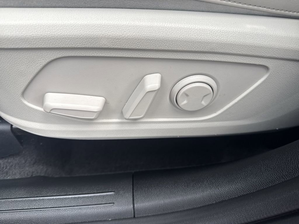 Used 2024 Kia Sorento S w/ Panoramic Sunroof Package AWD/4WD image 10