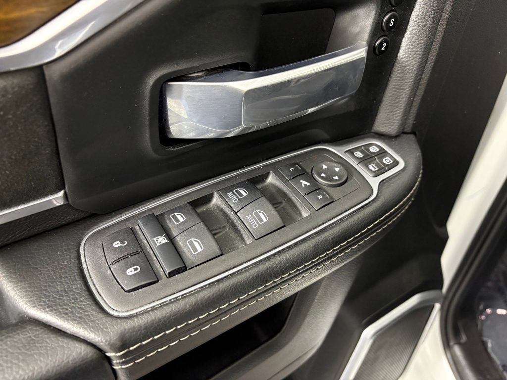 Used 2024 RAM 2500 Laramie image 13