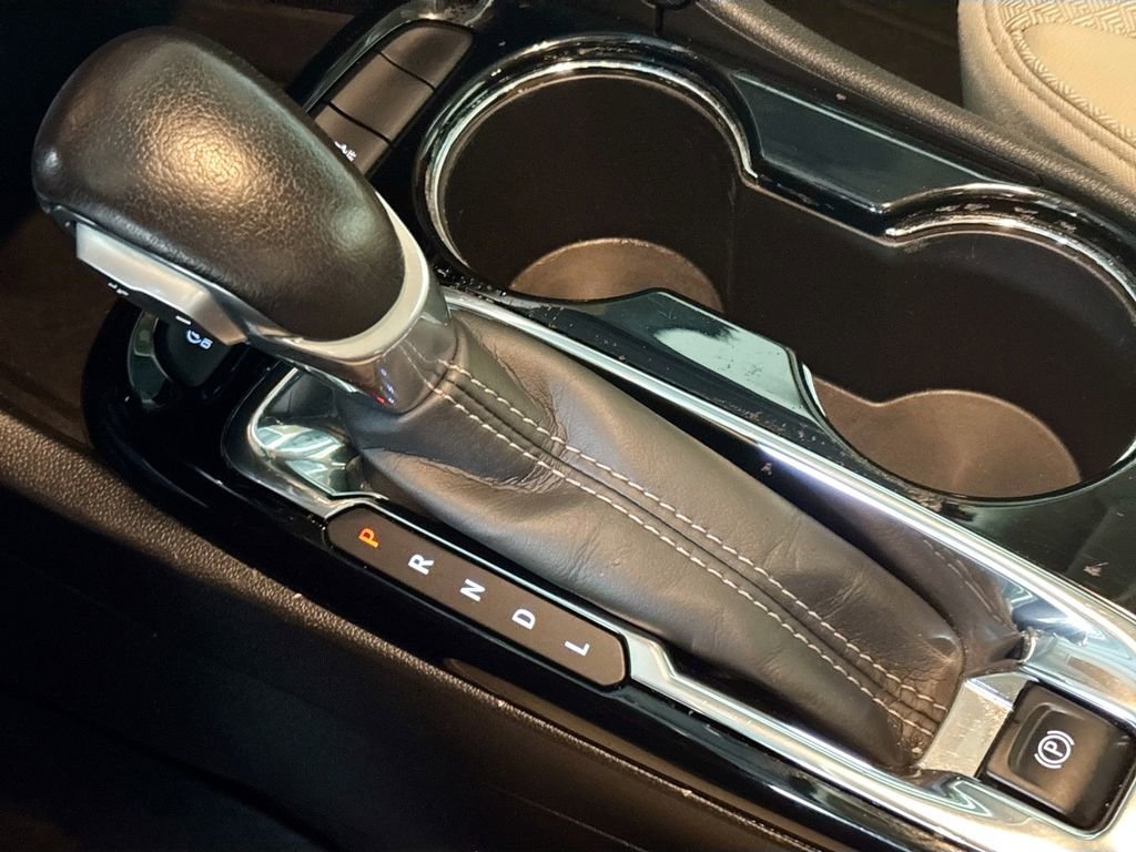 Used 2023 Buick Encore GX Select image 17