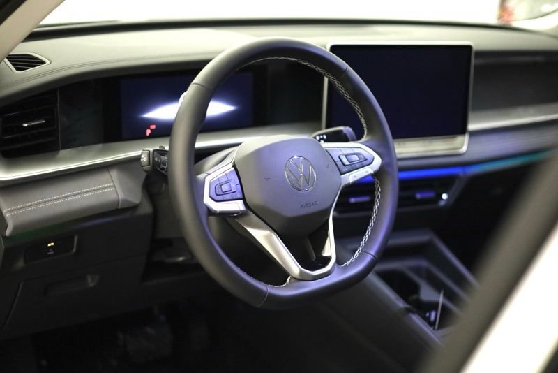 New 2026 Volkswagen Tiguan SE AWD/4WD image 12