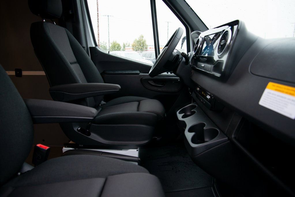 New 2026 Mercedes-Benz Sprinter 2500 image 13