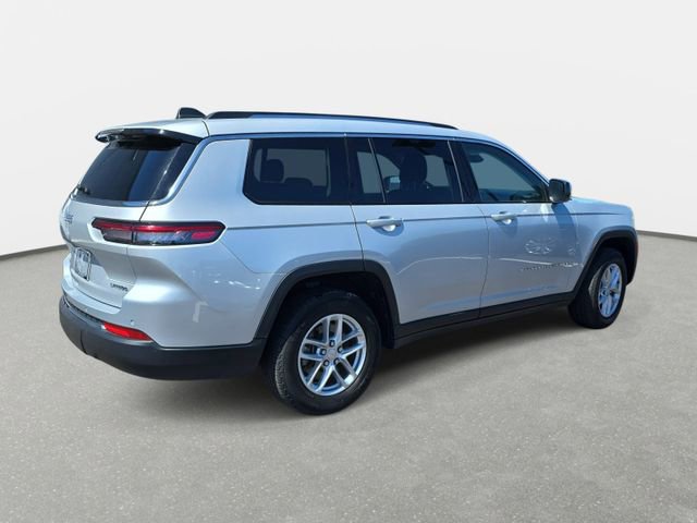 Used 2023 Jeep Grand Cherokee L Laredo AWD/4WD image 4
